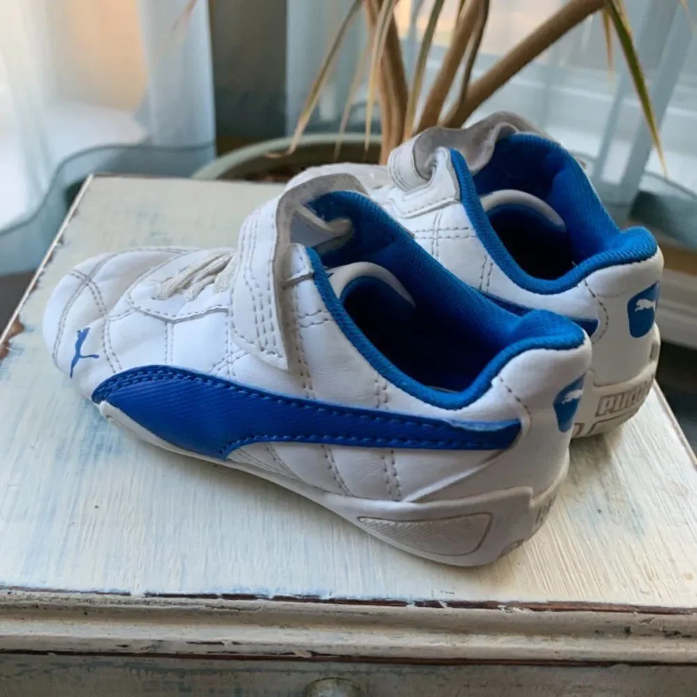 Puma Velcro Sneaker Blue Boys Size 6